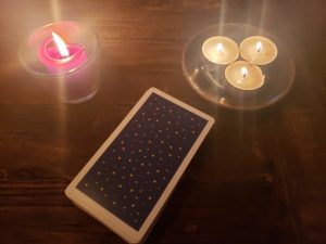 How to do a daily tarot reading - set a space